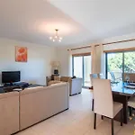Balaia Residense Penthouse 2 Bedroom With Pool Apartmán